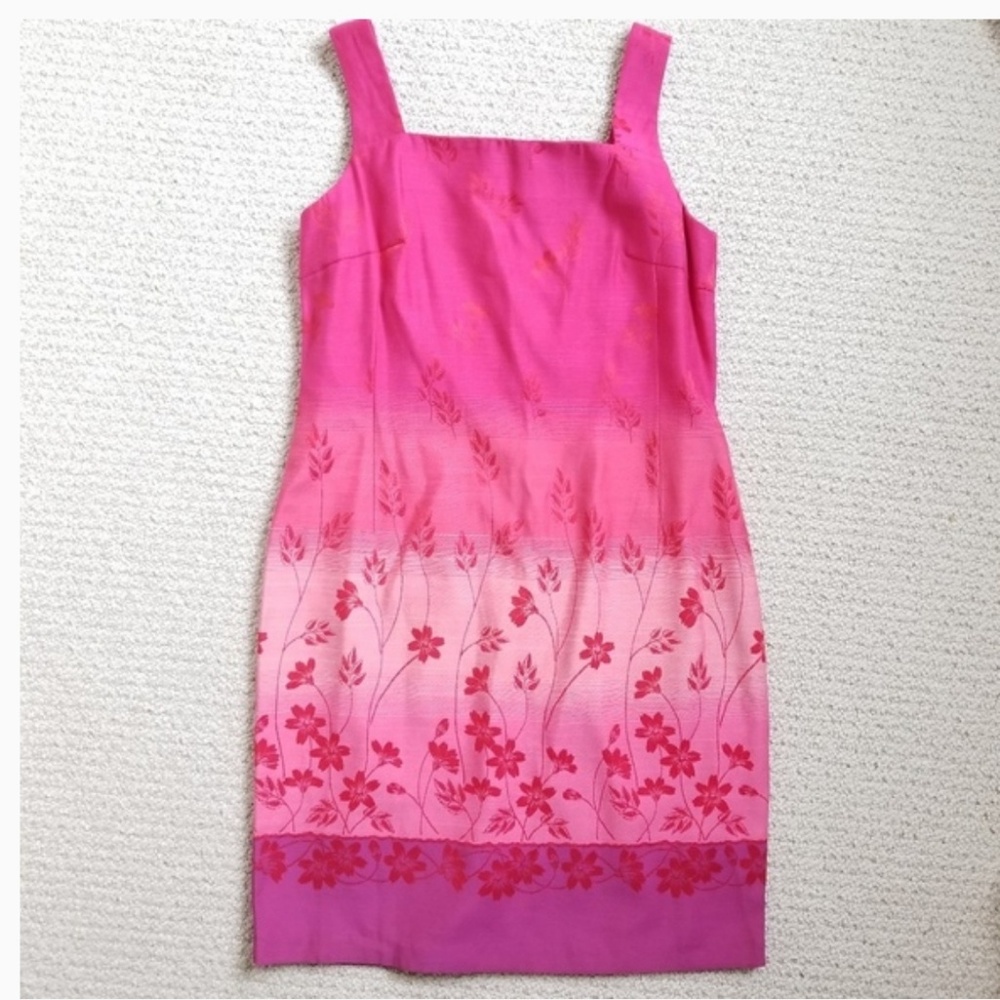 Elegant & chic pink dress